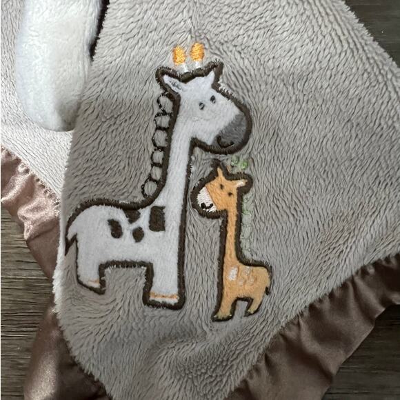 Small Wonders Safari Lion Plush Lovey - Picture 2 of 6